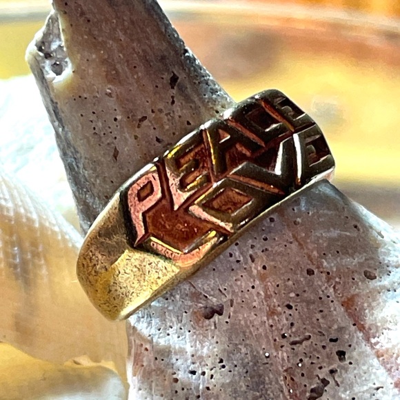 Twisted Silver Carved Peace Love Brass Ring 6 - Picture 5 of 10